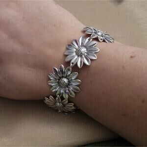 90s style silver tone sunflower bracelet
